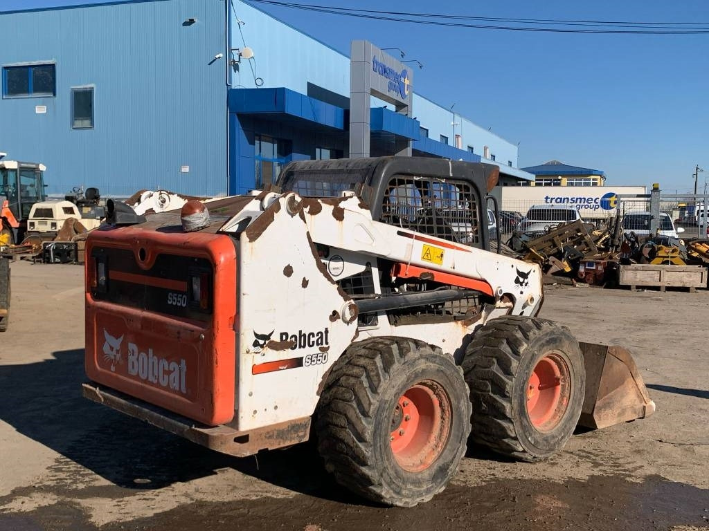Bobcat S 550 - Mini fadrom: foto 3 Bobcat S 550 - Mini fadrom: foto 3