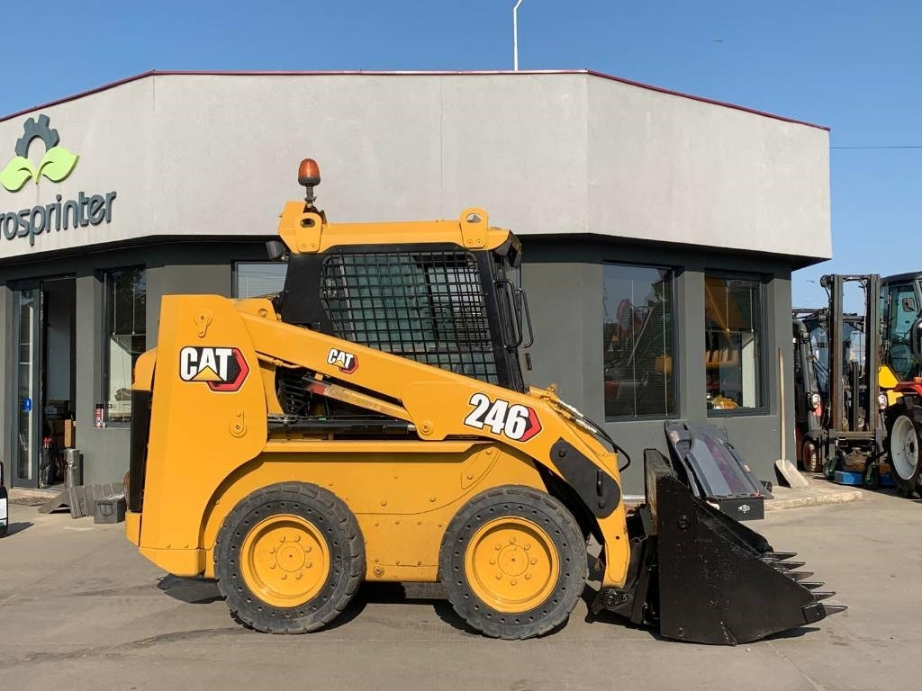 CAT 246 - Mini fadrom: foto 5 CAT 246 - Mini fadrom: foto 5
