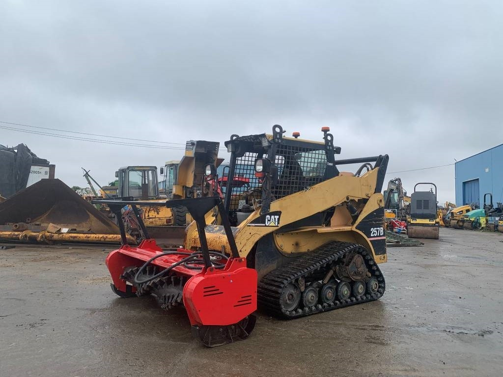 CAT 257 B - Mini fadrom: foto 2 CAT 257 B - Mini fadrom: foto 2