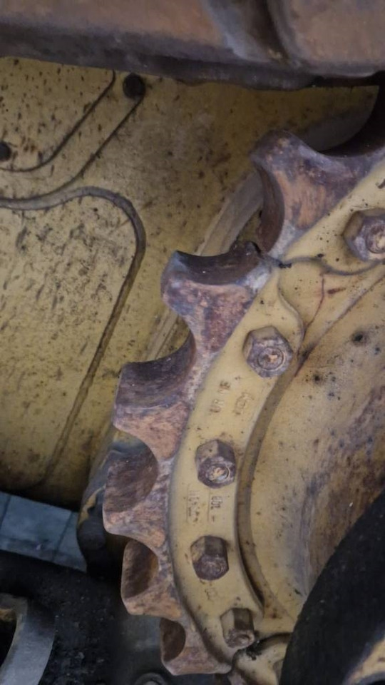 Lizingu i CAT D5 FOR PARTS  CAT D5 FOR PARTS: foto 9