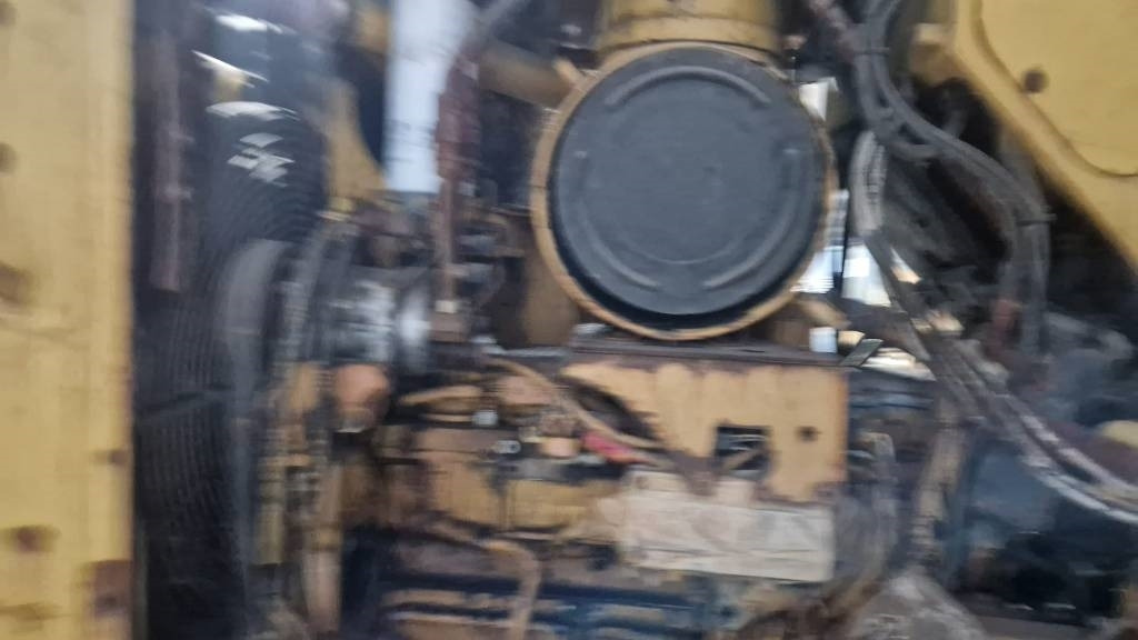 CAT D5 FOR PARTS - Buldozer: foto 5 CAT D5 FOR PARTS - Buldozer: foto 5