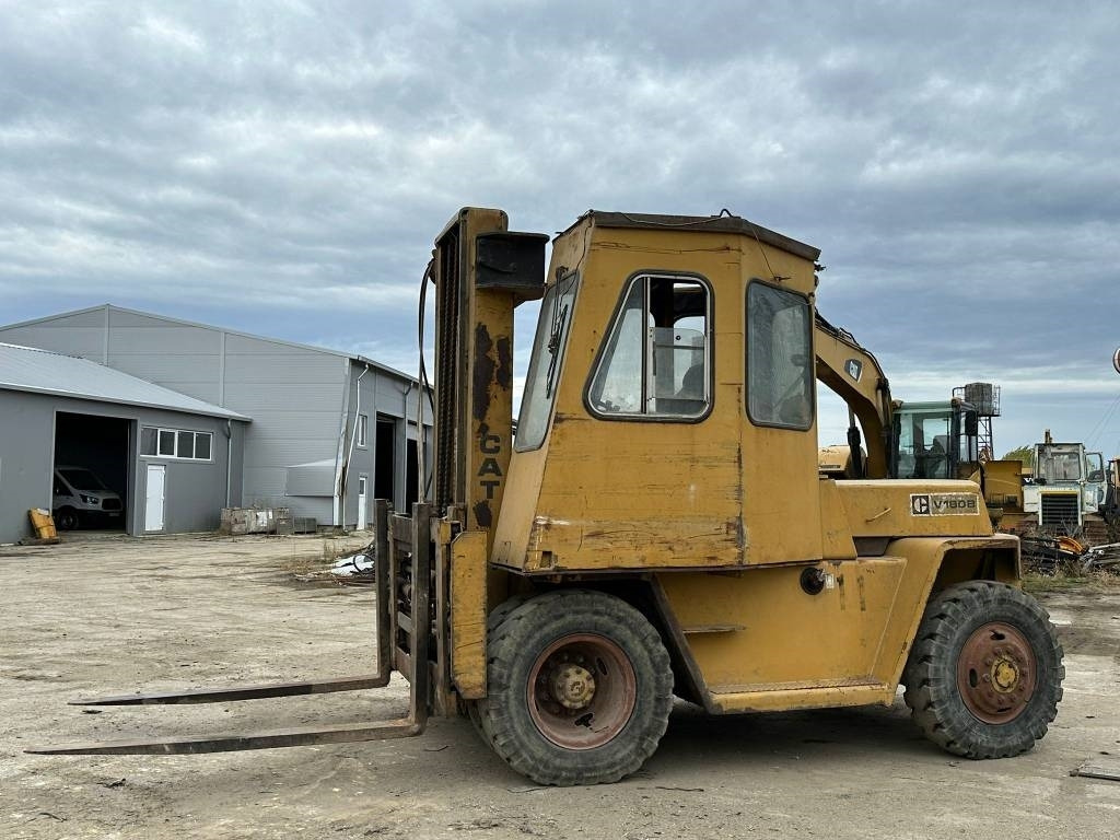 CAT V 180 B - Pirun më naftë: foto 2 CAT V 180 B - Pirun më naftë: foto 2