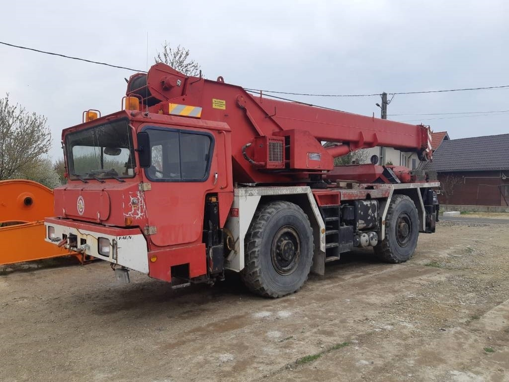 Faun RTF30 - Vinç për të gjitha terrenet: foto 1 Faun RTF30 - Vinç për të gjitha terrenet: foto 1