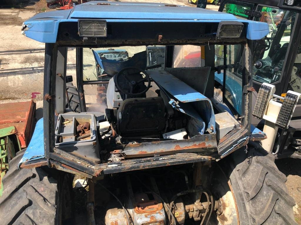 Ford / New Holland For parts 7840 - Traktor: foto 2 Ford / New Holland For parts 7840 - Traktor: foto 2