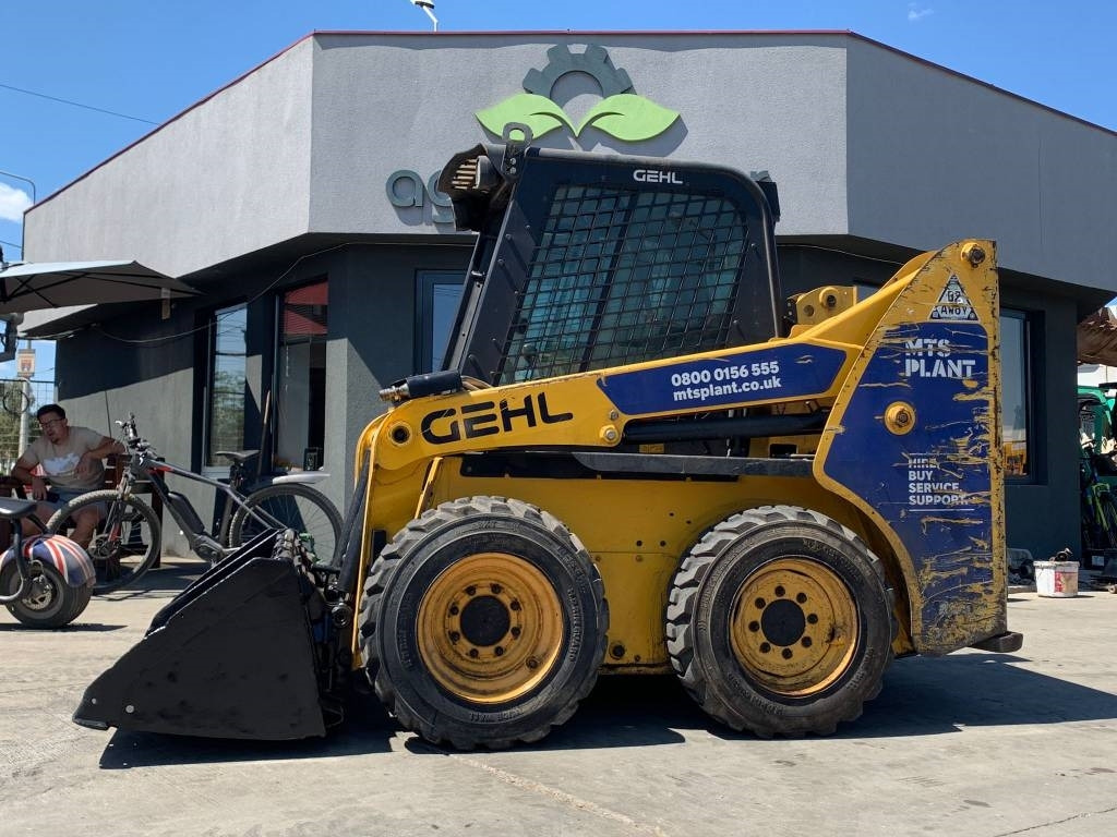 Gehl R 165 - Mini fadrom: foto 2 Gehl R 165 - Mini fadrom: foto 2