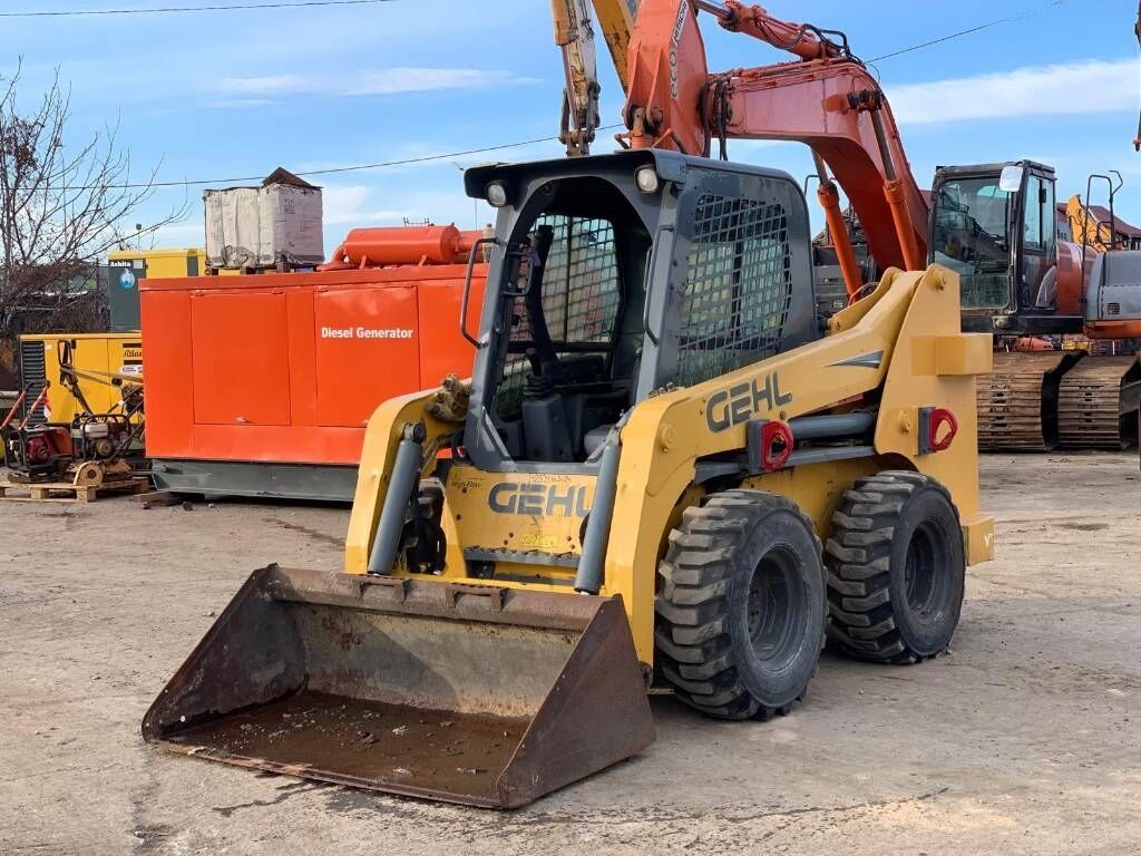 Gehl R 260 Gehl R 260 - Mini fadrom: foto 1 Gehl R 260 Gehl R 260 - Mini fadrom: foto 1