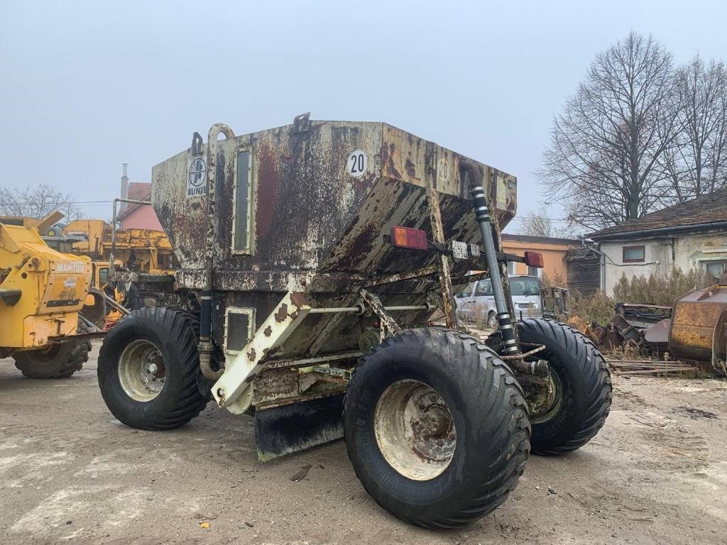 Bunte CB - Gjysmë rimorkio: foto 2 Bunte CB - Gjysmë rimorkio: foto 2