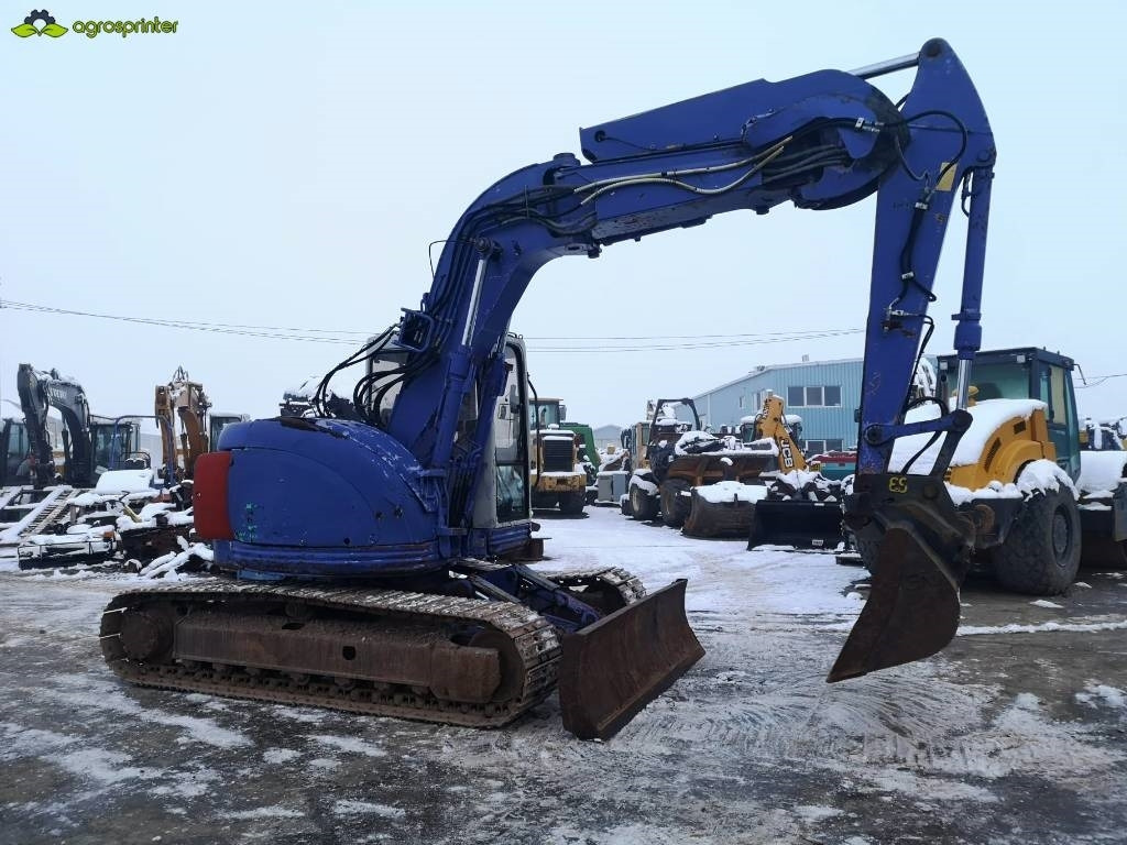 Hitachi EX 135 UR - Ekskavator me zinxhirë: foto 2 Hitachi EX 135 UR - Ekskavator me zinxhirë: foto 2