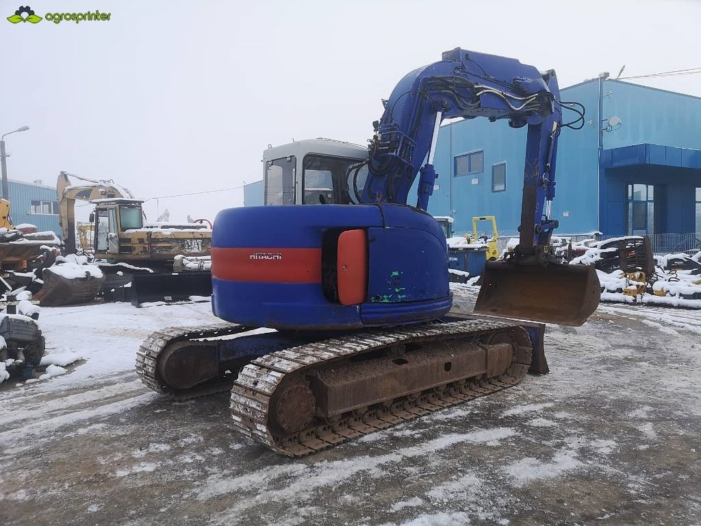 Hitachi EX 135 UR - Ekskavator me zinxhirë: foto 4 Hitachi EX 135 UR - Ekskavator me zinxhirë: foto 4