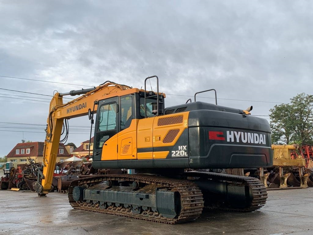 Hyundai HX 220 L - Ekskavator me zinxhirë: foto 3 Hyundai HX 220 L - Ekskavator me zinxhirë: foto 3