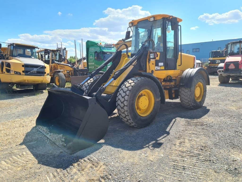 JCB 416HT - Fadrom me goma: foto 1 JCB 416HT - Fadrom me goma: foto 1