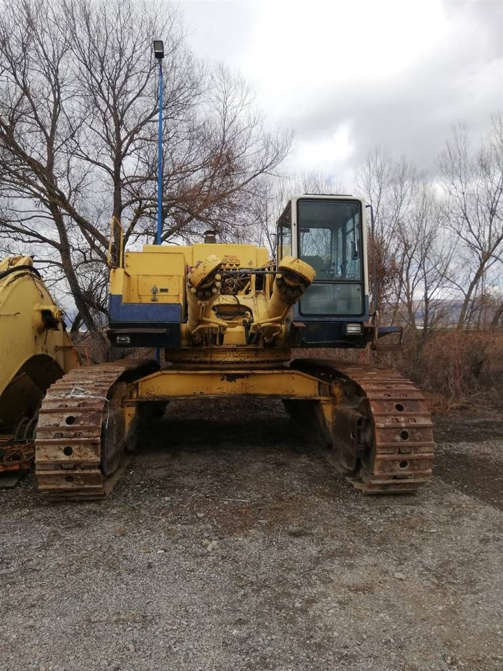 Komatsu PC 650 LC - Ekskavator me zinxhirë: foto 2 Komatsu PC 650 LC - Ekskavator me zinxhirë: foto 2