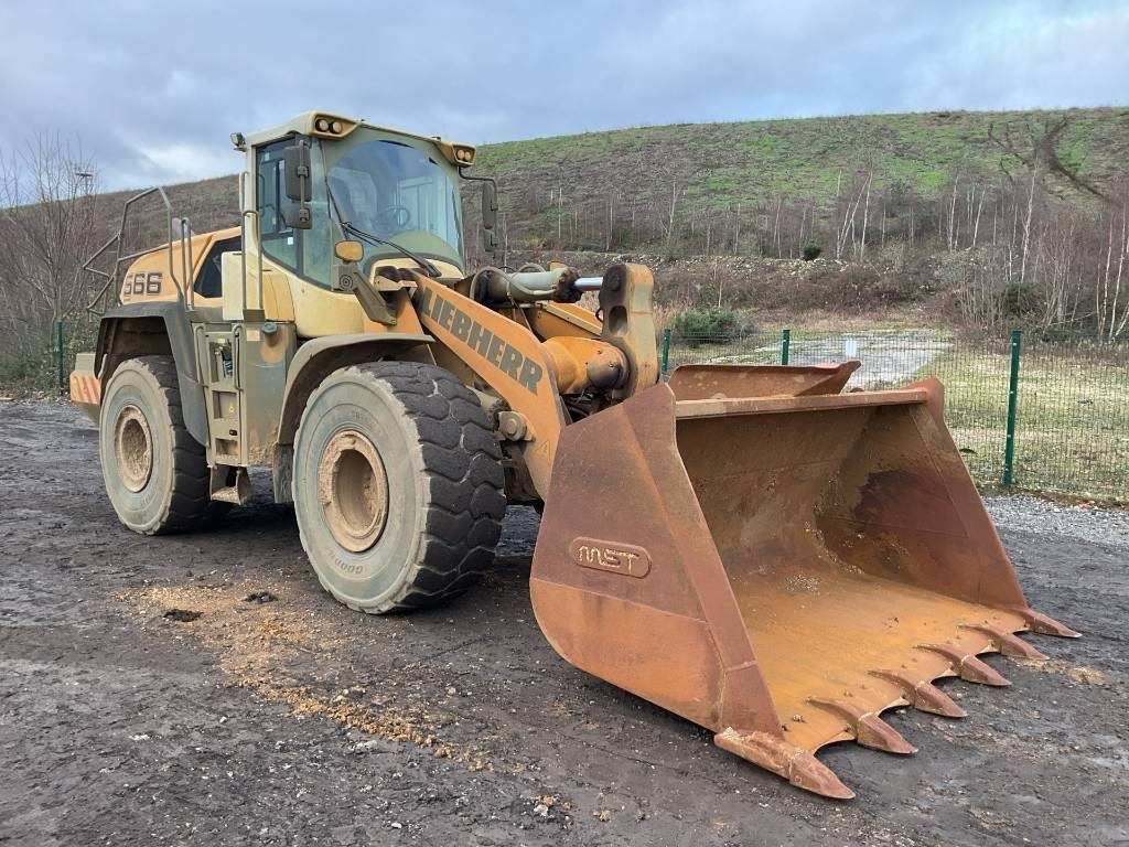 Liebherr L 566 - Fadrom me goma: foto 4 Liebherr L 566 - Fadrom me goma: foto 4