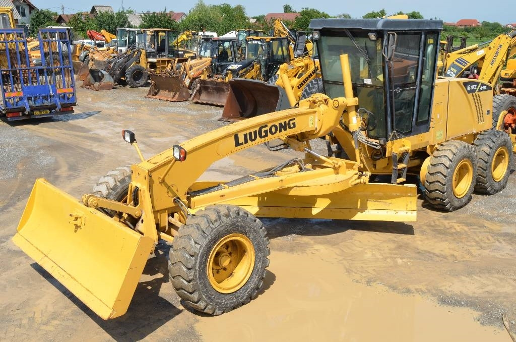 Liugong CLG 418 - Makinë niveluese: foto 1 Liugong CLG 418 - Makinë niveluese: foto 1