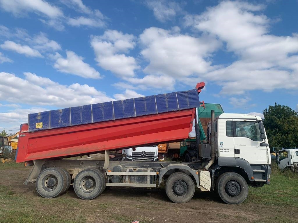 MAN TGA 35.350 - Kamion vetëshkarkues: foto 2 MAN TGA 35.350 - Kamion vetëshkarkues: foto 2