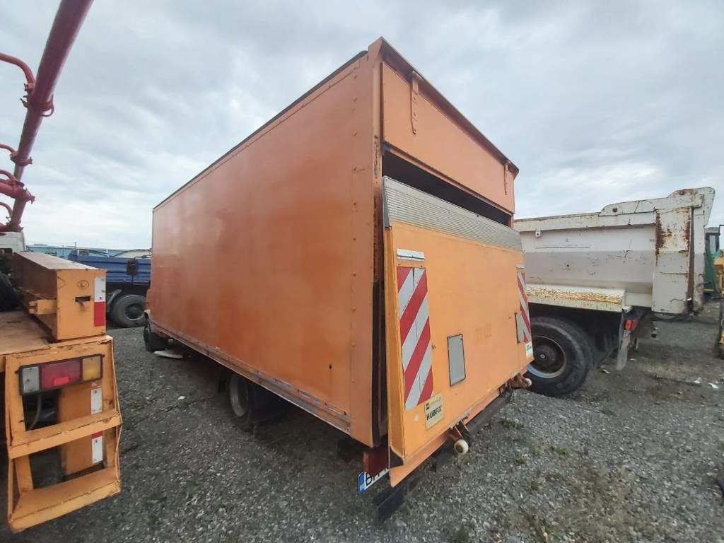 Mercedes-Benz 814D - Kamion vagonetë: foto 2 Mercedes-Benz 814D - Kamion vagonetë: foto 2