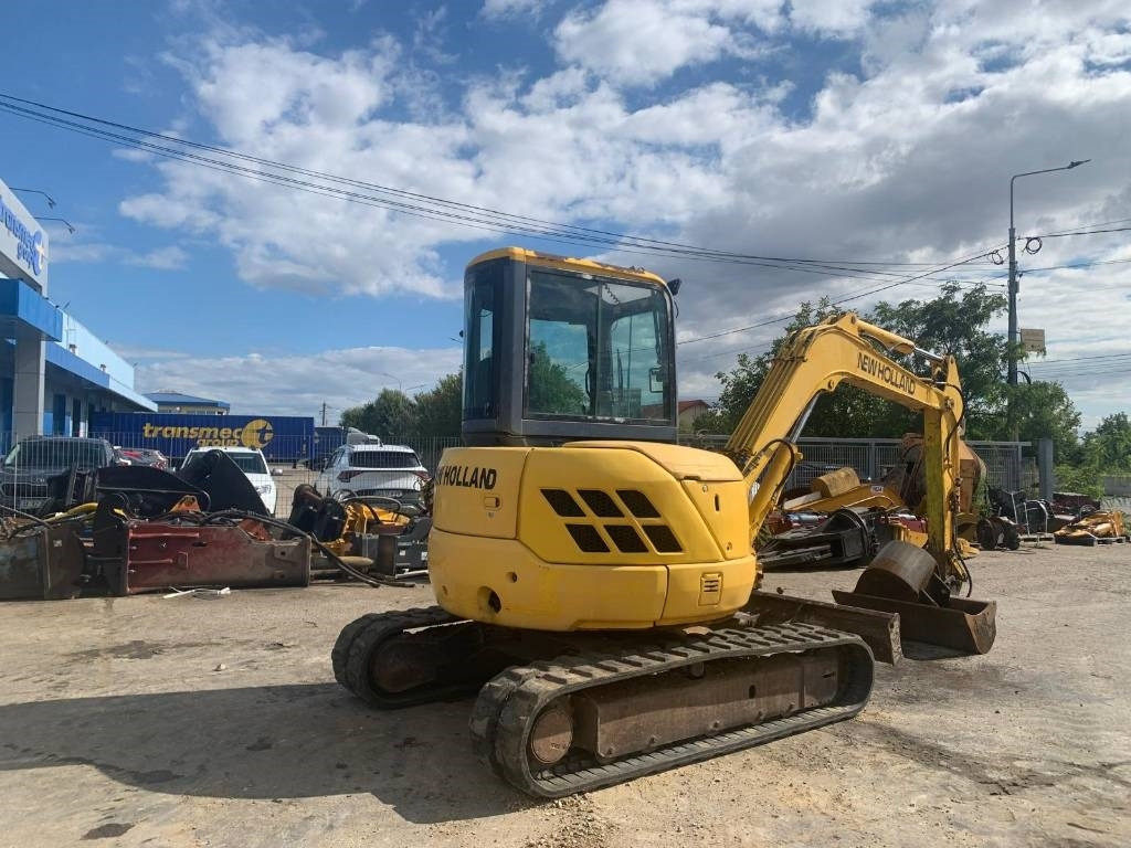 New Holland EH 45 - Miniekskavator: foto 4 New Holland EH 45 - Miniekskavator: foto 4