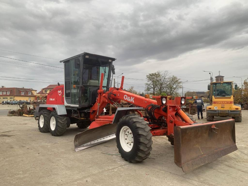 O&K F 106 A - Makinë niveluese: foto 1 O&K F 106 A - Makinë niveluese: foto 1