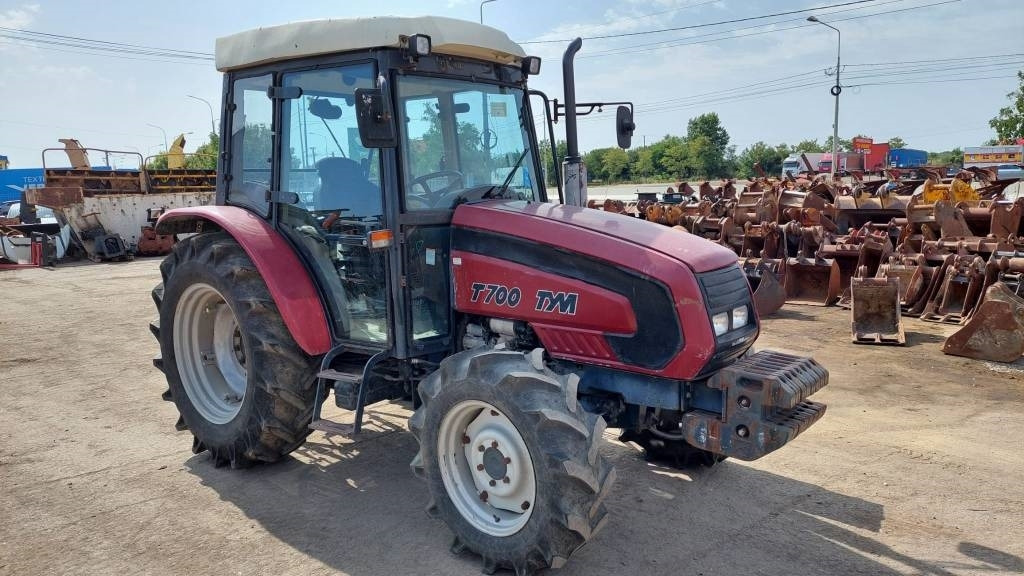 TYM T700 - Traktor: foto 1 TYM T700 - Traktor: foto 1