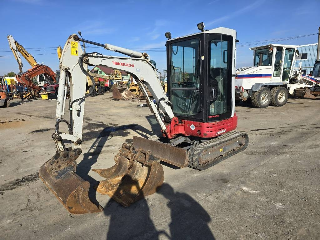 Takeuchi TB 23 R - Miniekskavator: foto 1 Takeuchi TB 23 R - Miniekskavator: foto 1