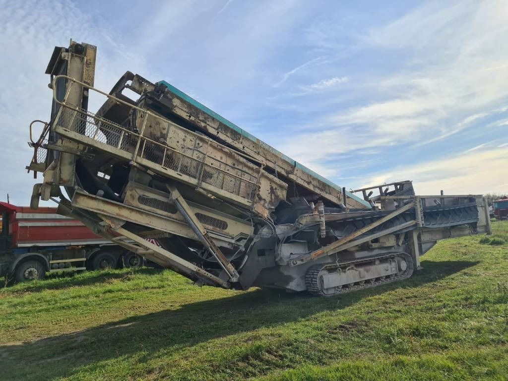 Terex Finlay 683 SUPERTRAK - Makinë sitëse: foto 4 Terex Finlay 683 SUPERTRAK - Makinë sitëse: foto 4