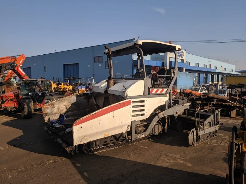 Vögele Super 1800-2 - Shtrues asfalti: foto 1 Vögele Super 1800-2 - Shtrues asfalti: foto 1