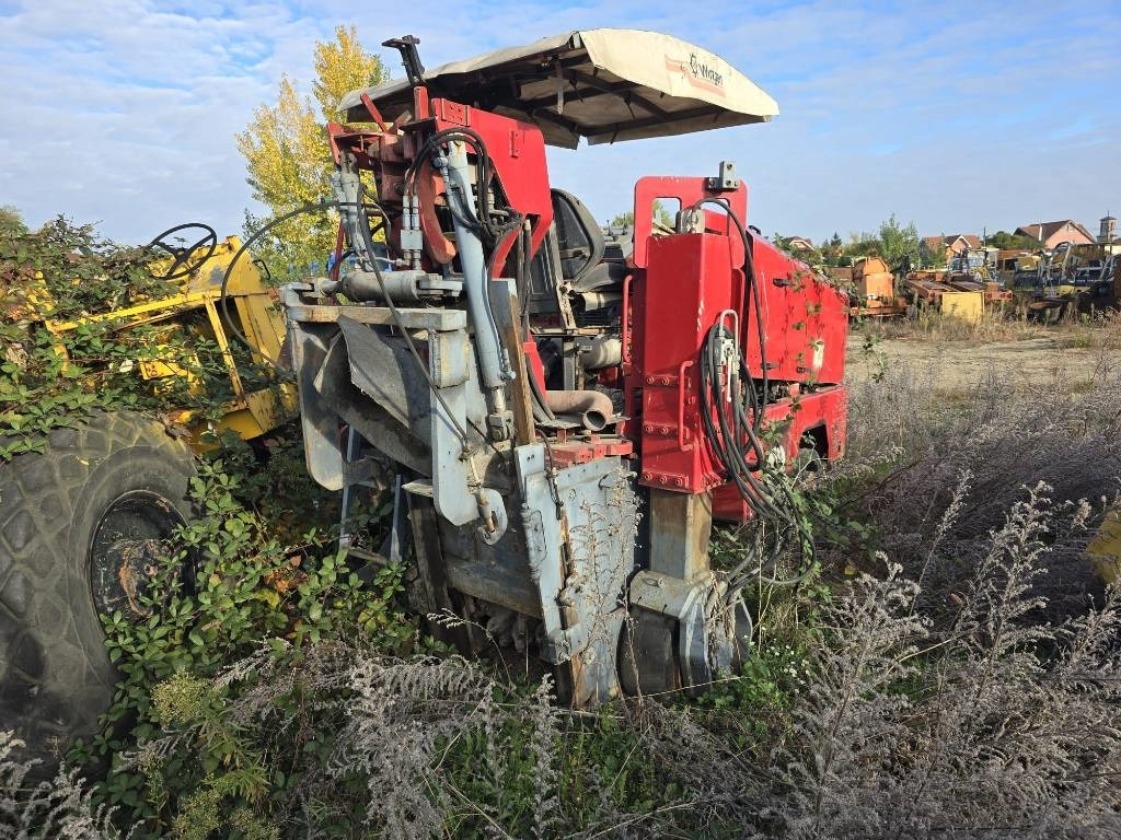 Wirtgen W 600 DC FOR PARTS - Shtrues asfalti: foto 3 Wirtgen W 600 DC FOR PARTS - Shtrues asfalti: foto 3