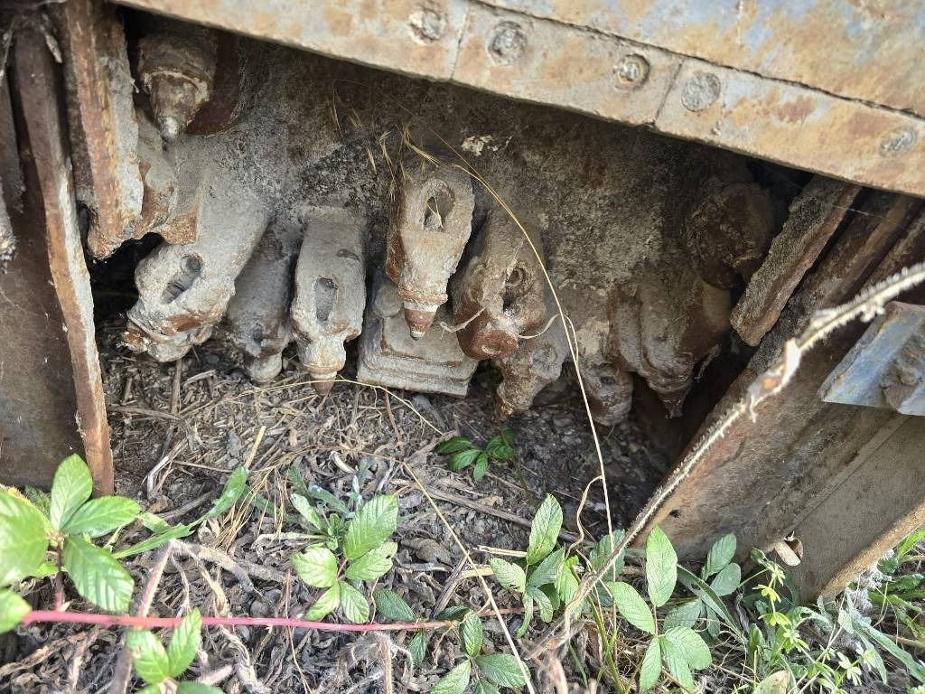 Wirtgen W 600 DC FOR PARTS - Shtrues asfalti: foto 4 Wirtgen W 600 DC FOR PARTS - Shtrues asfalti: foto 4