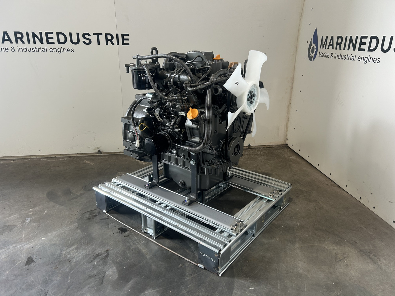 Yanmar 3TNV82A - Motori për Ekskavator: foto 2 Yanmar 3TNV82A - Motori për Ekskavator: foto 2