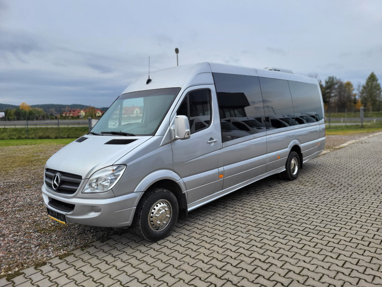 Mercedes-Benz Sprinter 519 CDI 24 places + 4 standing - Autobus suburban: foto 1 Mercedes-Benz Sprinter 519 CDI 24 places + 4 standing - Autobus suburban: foto 1