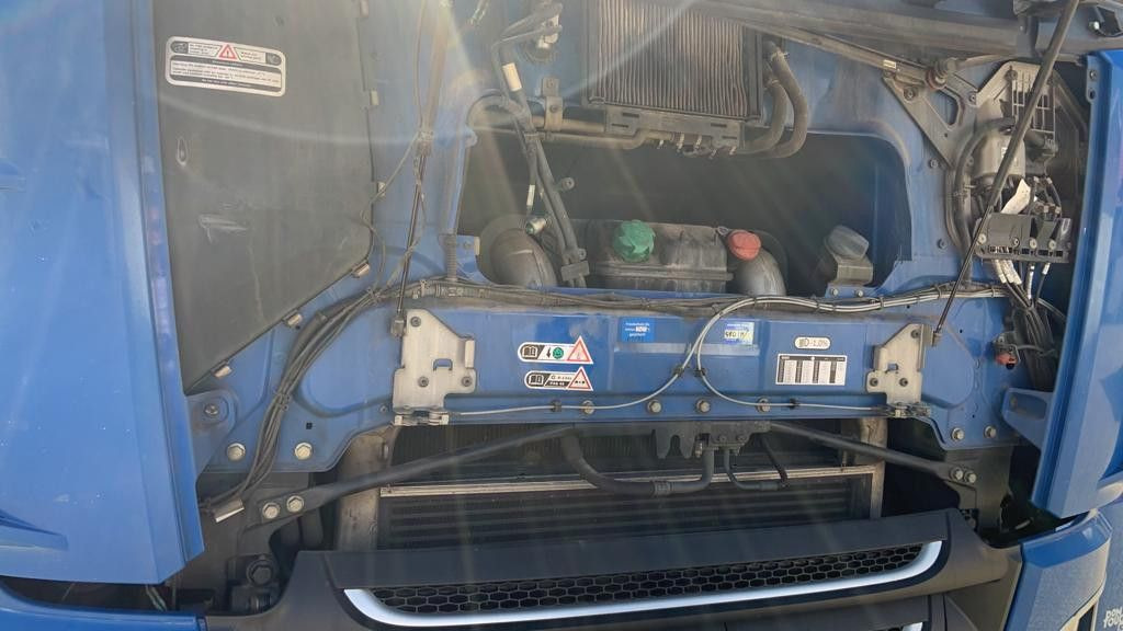 DAF XF 106.440PS SC SZM Top zustand 1-Hand - Gjysmë-kamion: foto 5 DAF XF 106.440PS SC SZM Top zustand 1-Hand - Gjysmë-kamion: foto 5