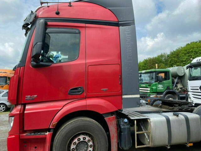 Mercedes-Benz 1842 Actros MP4 Kipperhydraulik - Gjysmë-kamion: foto 3 Mercedes-Benz 1842 Actros MP4 Kipperhydraulik - Gjysmë-kamion: foto 3