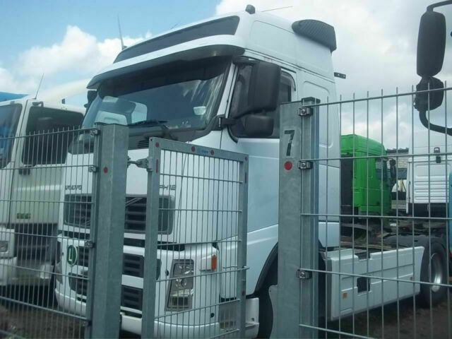 Volvo FH12-420 Globelt. VEB Klima Kipphydraulik - Gjysmë-kamion: foto 3 Volvo FH12-420 Globelt. VEB Klima Kipphydraulik - Gjysmë-kamion: foto 3