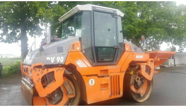 Hamm DV90 VO mit Streuer Klima Deutsche Maschine - Rul: foto 1 Hamm DV90 VO mit Streuer Klima Deutsche Maschine - Rul: foto 1