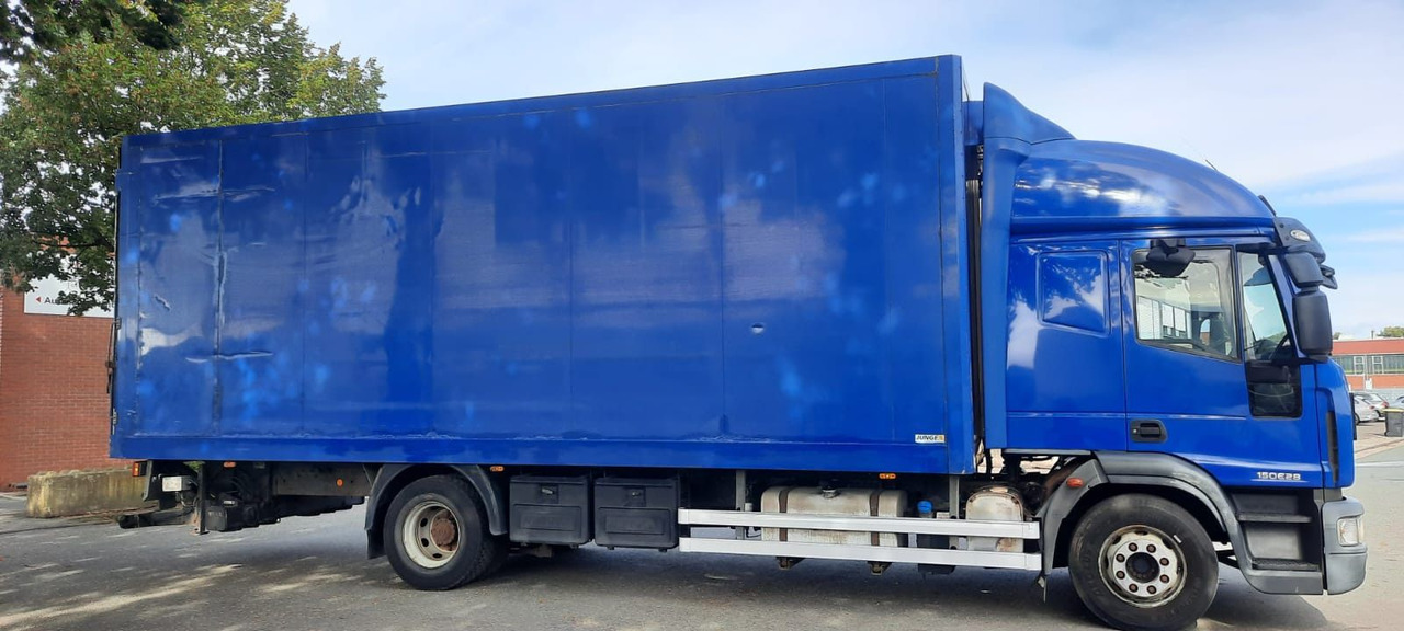 Iveco ML150E28 Koffer - Kamion vagonetë: foto 3 Iveco ML150E28 Koffer - Kamion vagonetë: foto 3