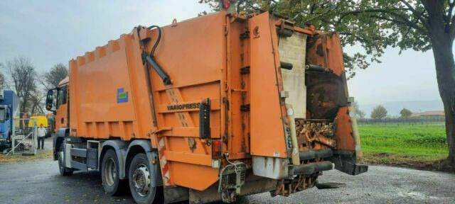 MAN 26.320 Müllwagen Faun Variopress - Kamion mbeturinash: foto 4 MAN 26.320 Müllwagen Faun Variopress - Kamion mbeturinash: foto 4