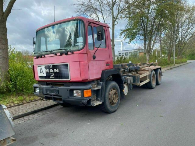MAN 26.372K 6x4 Abrollkipper AHK Blatt/Blatt - Kamion vetëngarkues: foto 1 MAN 26.372K 6x4 Abrollkipper AHK Blatt/Blatt - Kamion vetëngarkues: foto 1