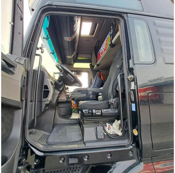 MAN 26.500 XXK BDF Vollausst. - Transportjer kontejnerësh/ Kamion me karroceri të çmontueshme: foto 4 MAN 26.500 XXK BDF Vollausst. - Transportjer kontejnerësh/ Kamion me karroceri të çmontueshme: foto 4