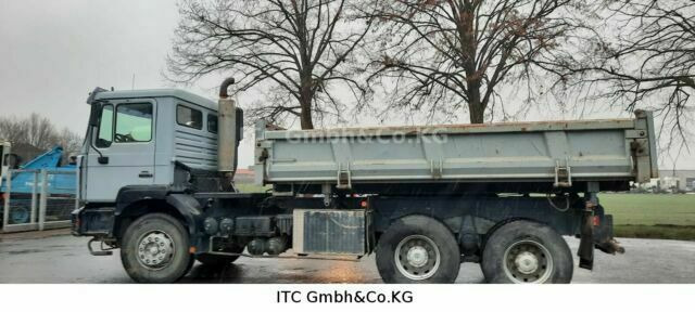 MAN 33.360K 6x4 Blatt/Blatt AP-Achse - Kamion vetëshkarkues: foto 5 MAN 33.360K 6x4 Blatt/Blatt AP-Achse - Kamion vetëshkarkues: foto 5