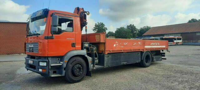 MAN TG-M18.280PS Hiab 111B-2 mit Funk - Kamion me karroceri të hapur, Kamion me vinç: foto 5 MAN TG-M18.280PS Hiab 111B-2 mit Funk - Kamion me karroceri të hapur, Kamion me vinç: foto 5