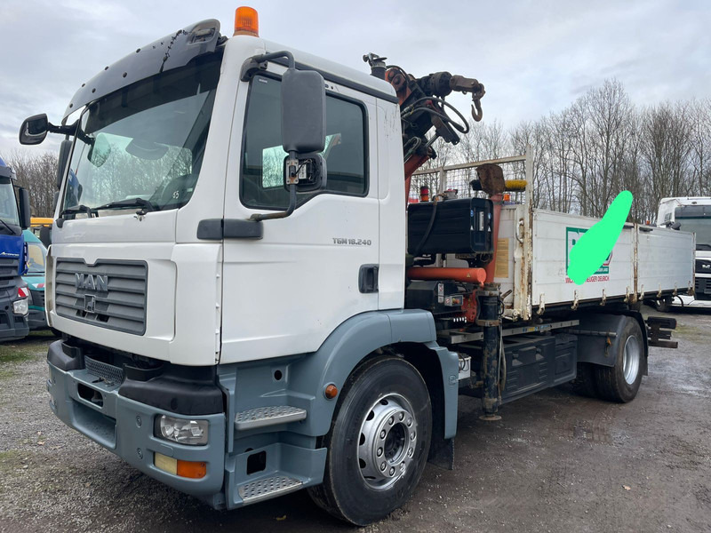 MAN TGM 18.240PS 4x2 3.S-Kipper mit Kran - Kamion vetëshkarkues, Kamion me vinç: foto 1 MAN TGM 18.240PS 4x2 3.S-Kipper mit Kran - Kamion vetëshkarkues, Kamion me vinç: foto 1