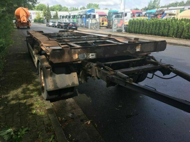 Meiller K18 ZL5 Deutsches Fahrzeug - Transportjer kontejnerësh/ Rimorkio me karroceri të çmontueshme: foto 4 Meiller K18 ZL5 Deutsches Fahrzeug - Transportjer kontejnerësh/ Rimorkio me karroceri të çmontueshme: foto 4