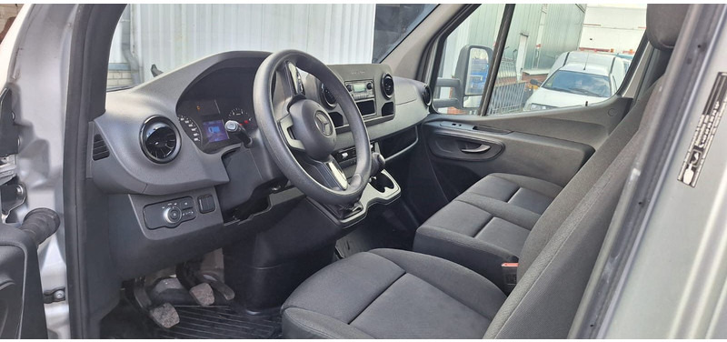 Mercedes-Benz 315 317 319 Sprinter III Koffer - Kamioncine me kontinier: foto 4 Mercedes-Benz 315 317 319 Sprinter III Koffer - Kamioncine me kontinier: foto 4