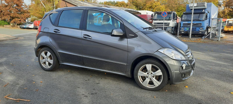 Mercedes-Benz A-Klasse 180 A 180 CDI AVANTGARDE - Veturë: foto 1 Mercedes-Benz A-Klasse 180 A 180 CDI AVANTGARDE - Veturë: foto 1