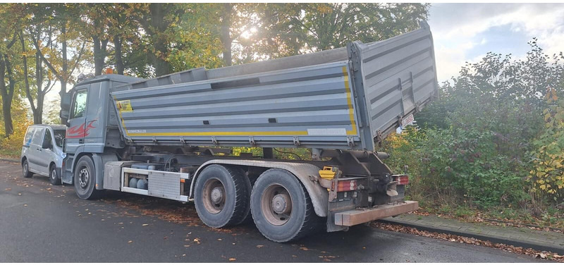 Mercedes-Benz Actros 2651 - Kamion vetëshkarkues: foto 3 Mercedes-Benz Actros 2651 - Kamion vetëshkarkues: foto 3