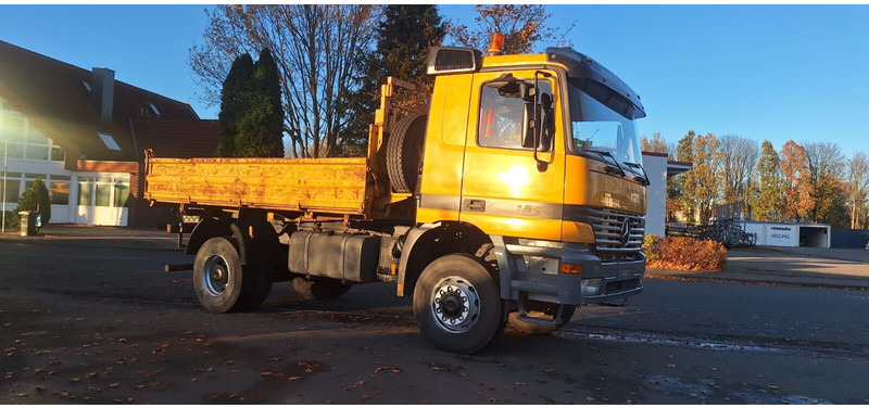 Mercedes-Benz Axor 1843 - Kamion vetëshkarkues: foto 3 Mercedes-Benz Axor 1843 - Kamion vetëshkarkues: foto 3