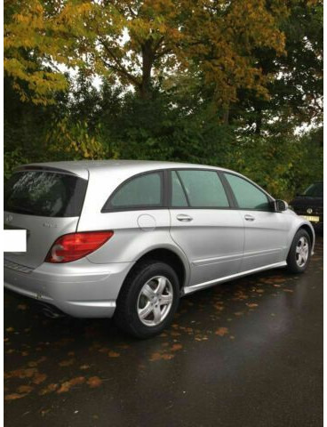 Mercedes-Benz R-Klasse 320 CDI L 4Matic 7G-TRONIC DPF AMG-Paket - Veturë: foto 2 Mercedes-Benz R-Klasse 320 CDI L 4Matic 7G-TRONIC DPF AMG-Paket - Veturë: foto 2
