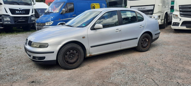SEAT Toledo Signo 1,8 20V Autom - Veturë: foto 4 SEAT Toledo Signo 1,8 20V Autom - Veturë: foto 4