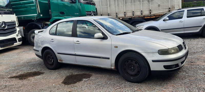 SEAT Toledo Signo 1,8 20V Autom - Veturë: foto 1 SEAT Toledo Signo 1,8 20V Autom - Veturë: foto 1