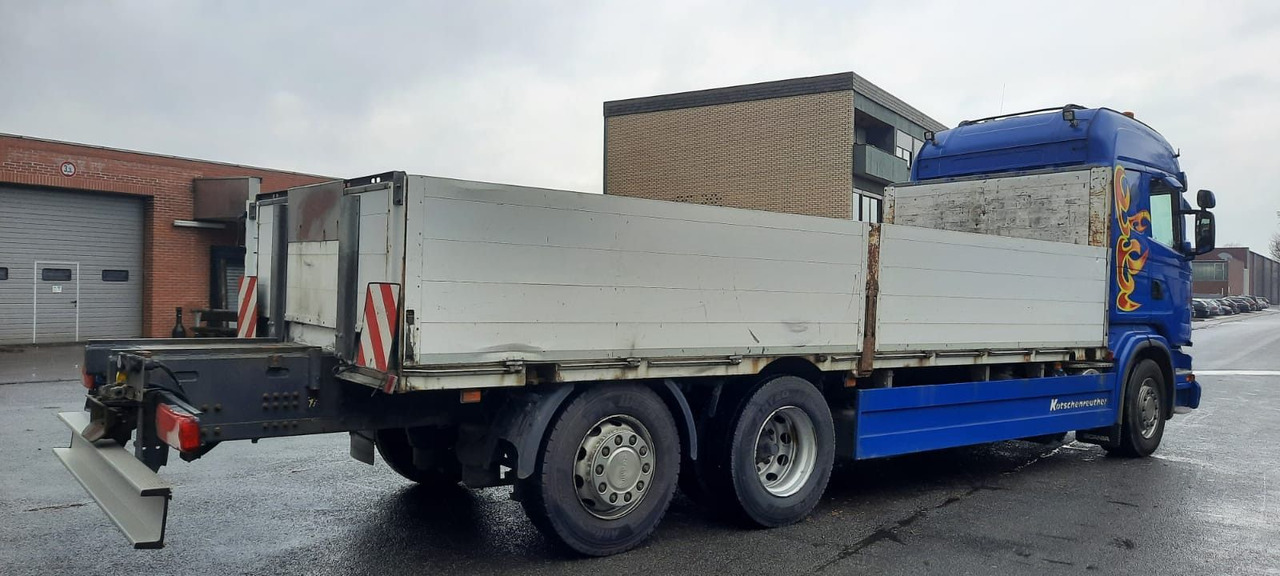 Scania G440 Pritsche 6x2 Kran am Heck vor. - Kamion me karroceri të hapur, Kamion me vinç: foto 4 Scania G440 Pritsche 6x2 Kran am Heck vor. - Kamion me karroceri të hapur, Kamion me vinç: foto 4
